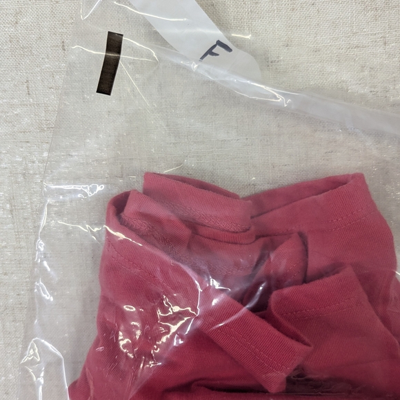 Torrid Classic Fit V-Neck Tee Pink High Low Curved Hem Plus Size 3 3X 22/24 - Picture 8 of 8